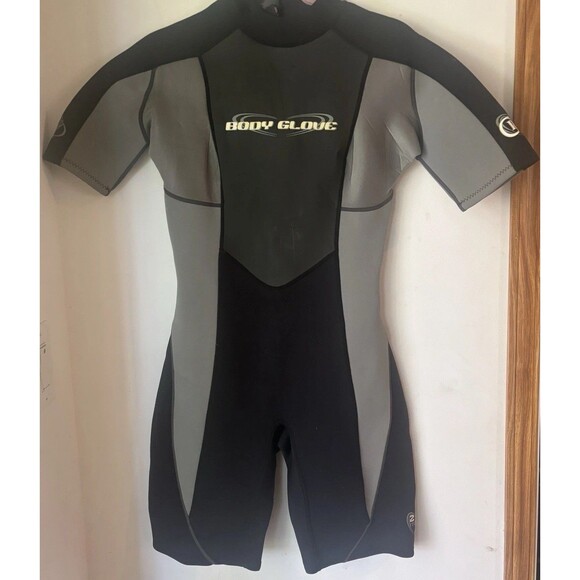Body Glove Crush Womens Wetsuit 9/10 2/1mm Shorty Spring Suit Back Zip Surf Dive - Picture 1 of 10